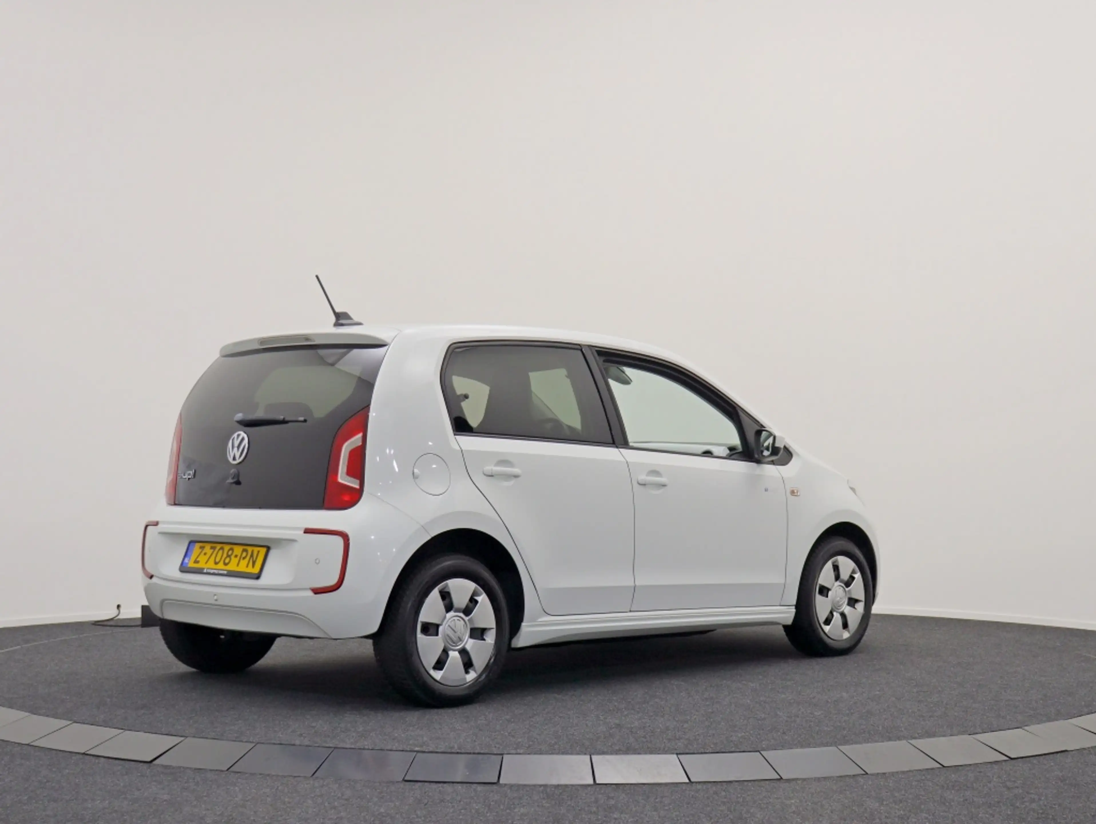 Volkswagen e-up! e-up! Dealeronderhouden | SOH 90,0% Aviloo | Stoel — photo 2
