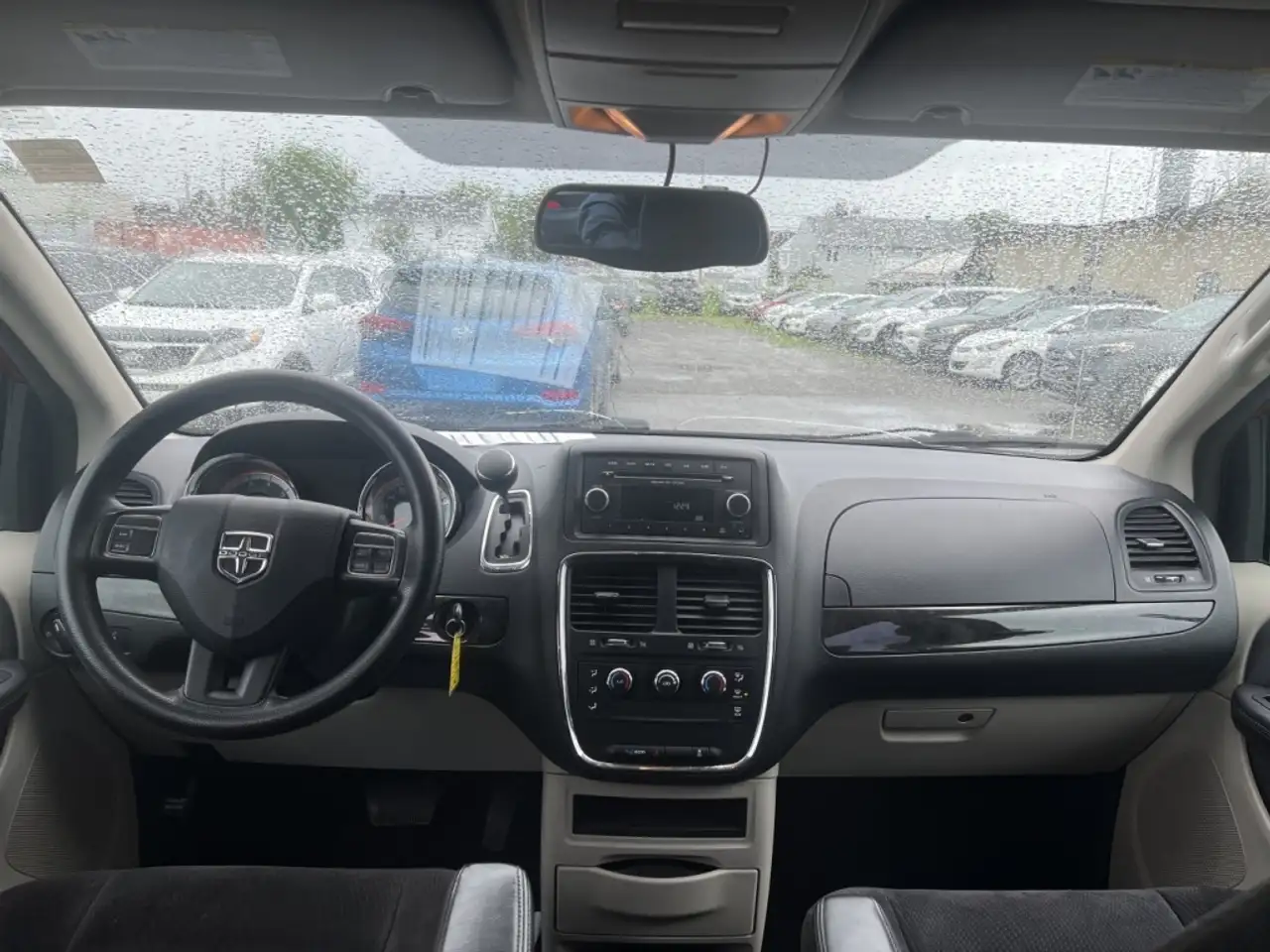 Dodge Grand Caravan photo Dodge Grand Caravan