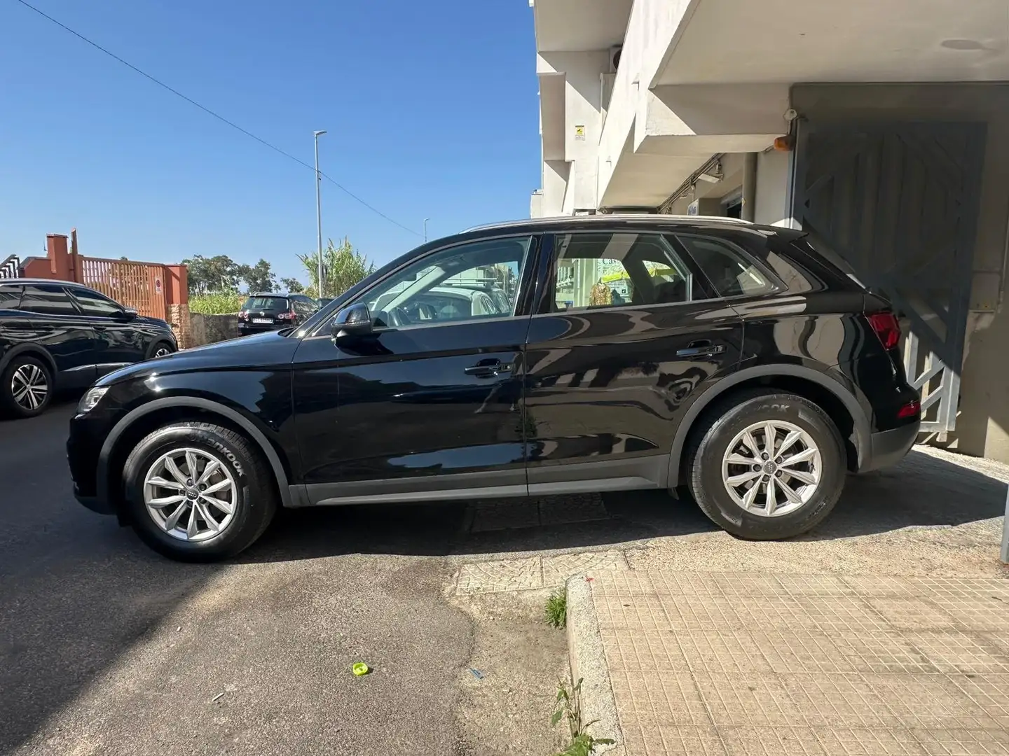 Audi Q5 Q5 2.0 tdi Business 150cv Nero - 1