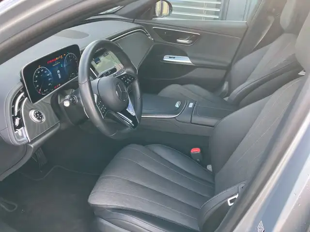 Mercedes-Benz E 300 de 4MATIC mit EQ Hybrid Technologie T-Modell Ansicht 12