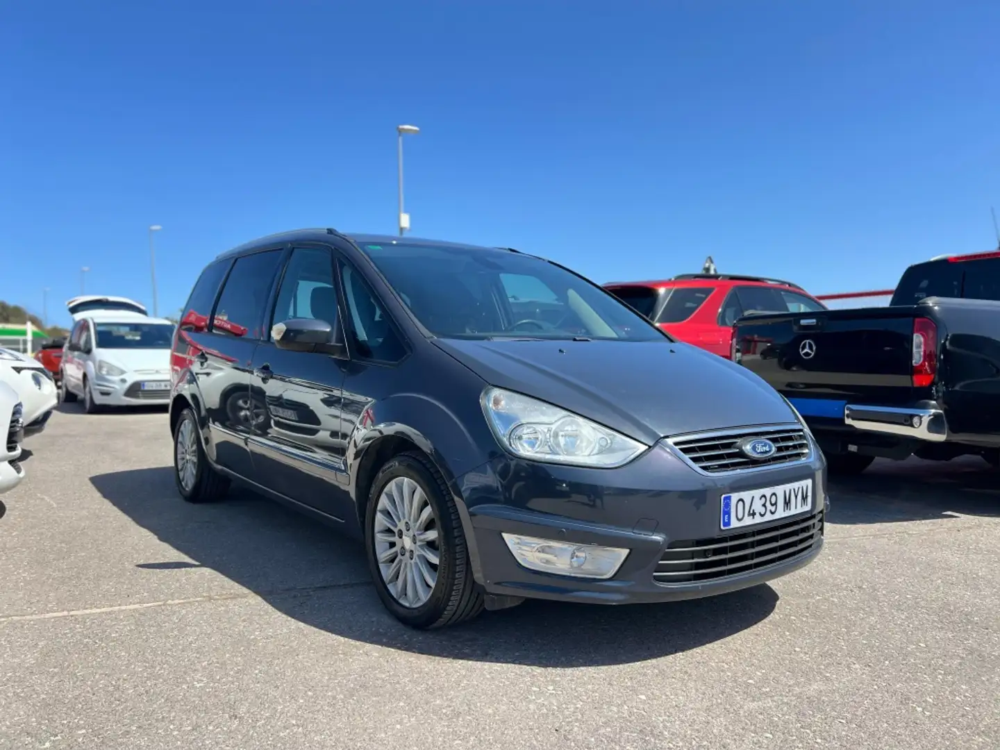 Ford Galaxy 2.0TDCI Titanium AWD Powershift 180 Gris - 2