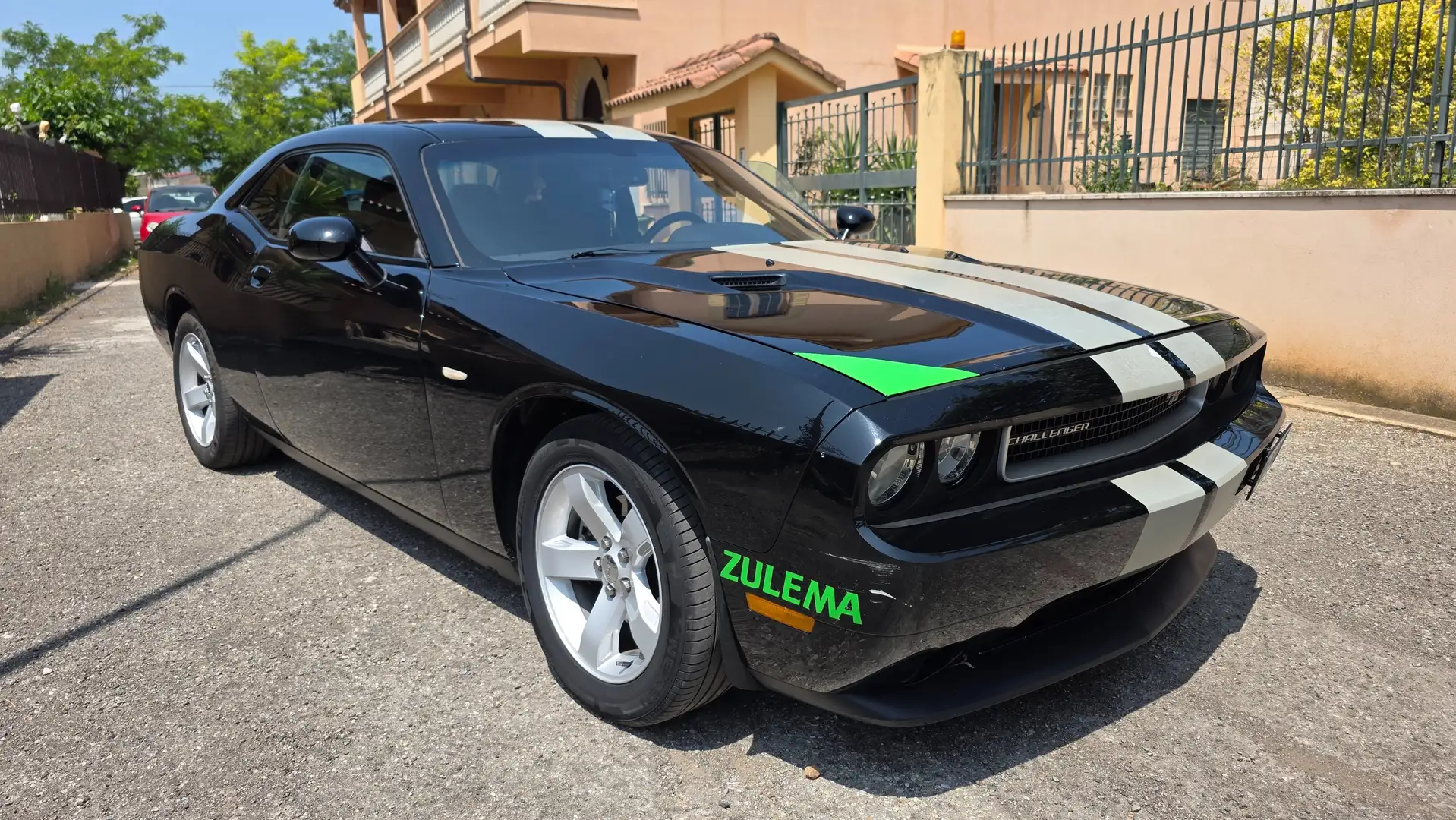 Dodge Challenger Challenger 3.6 V6 SXT Plus 305cv at8 Negro - 1