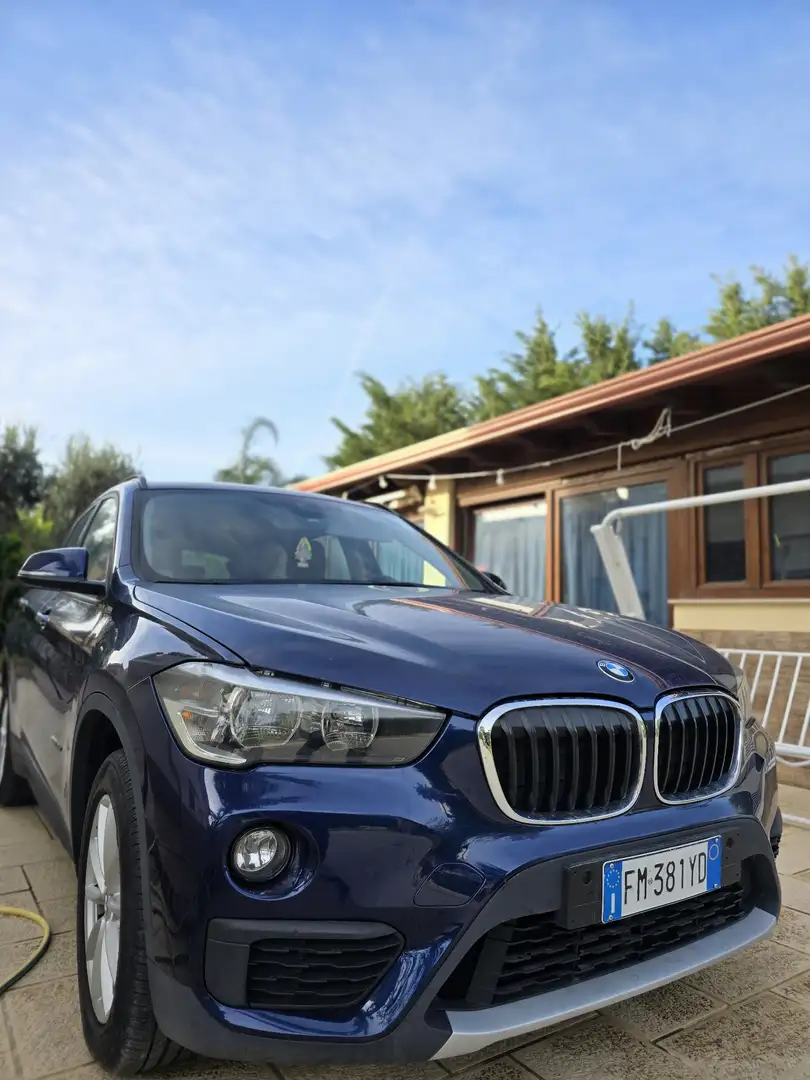 BMW X1 sdrive18d Business auto - 1