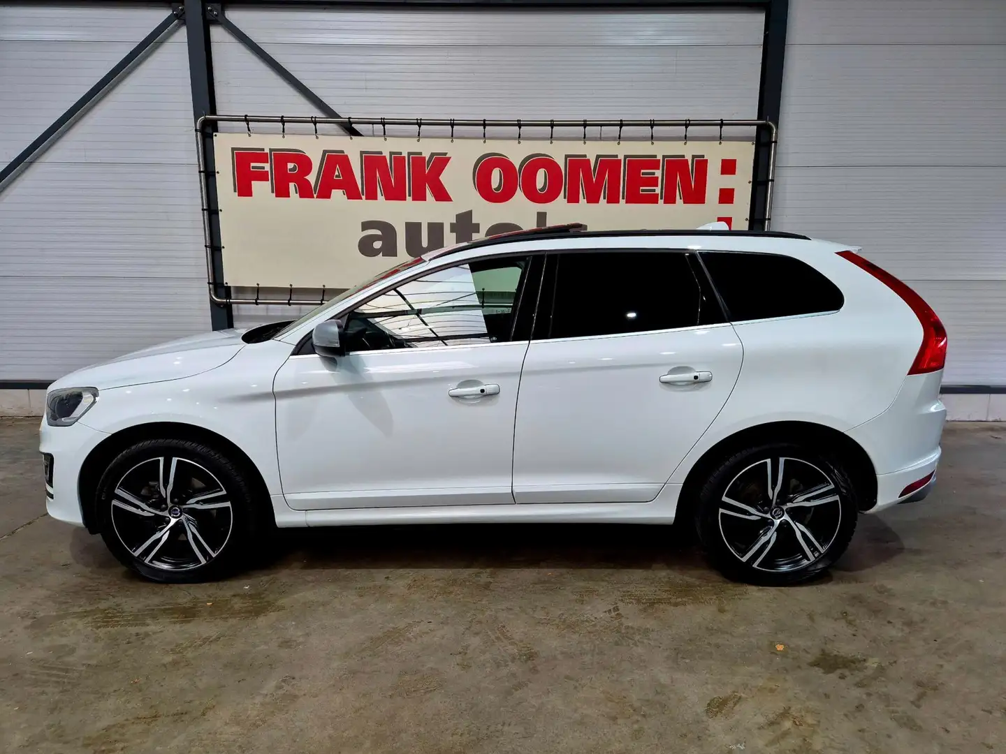 Volvo XC60 2.0 T5 245PK FWD Polar+ R-Design + OH historie|Pan Blanc - 2