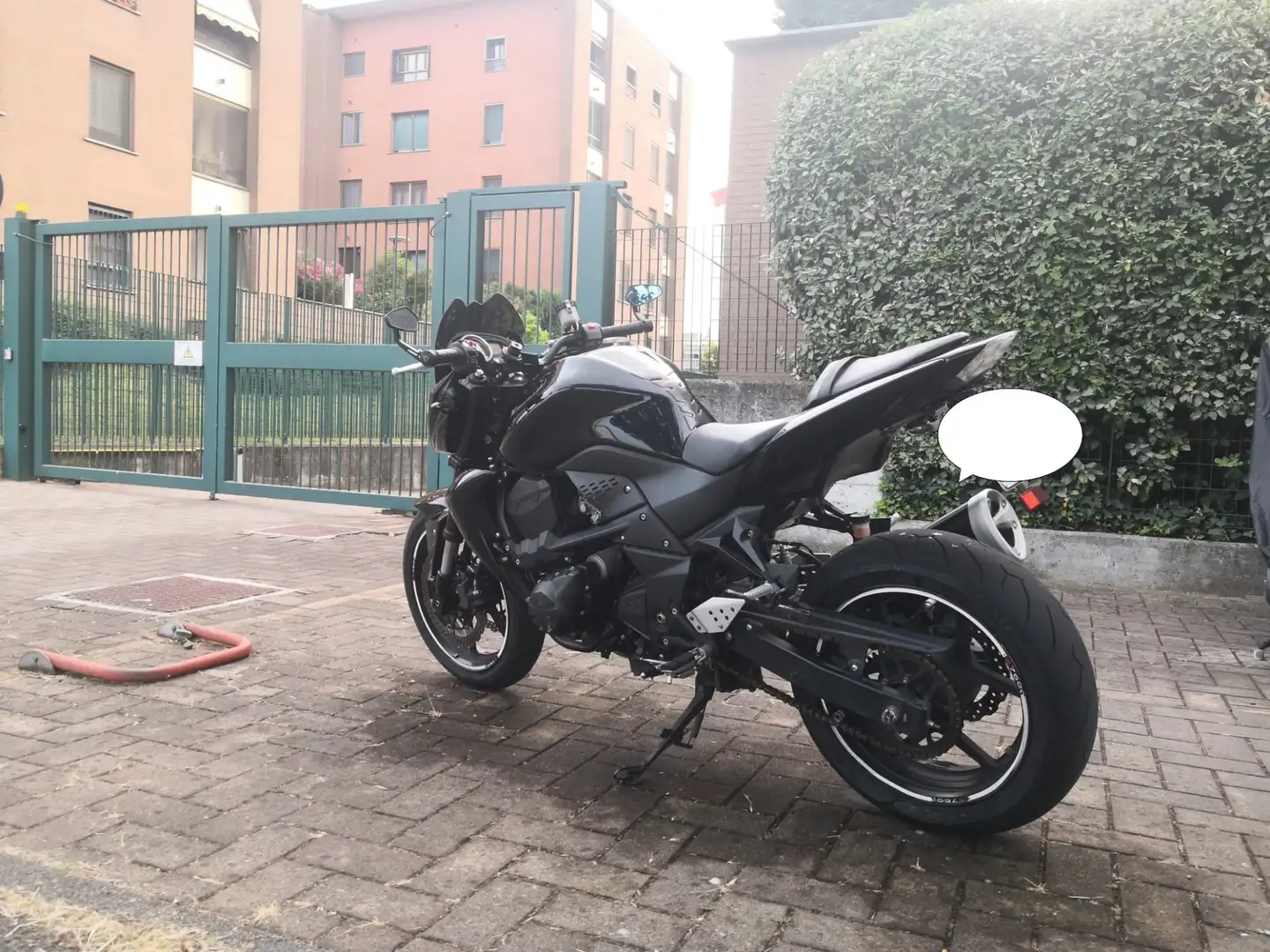 Kawasaki Z 750 R Noir - 2