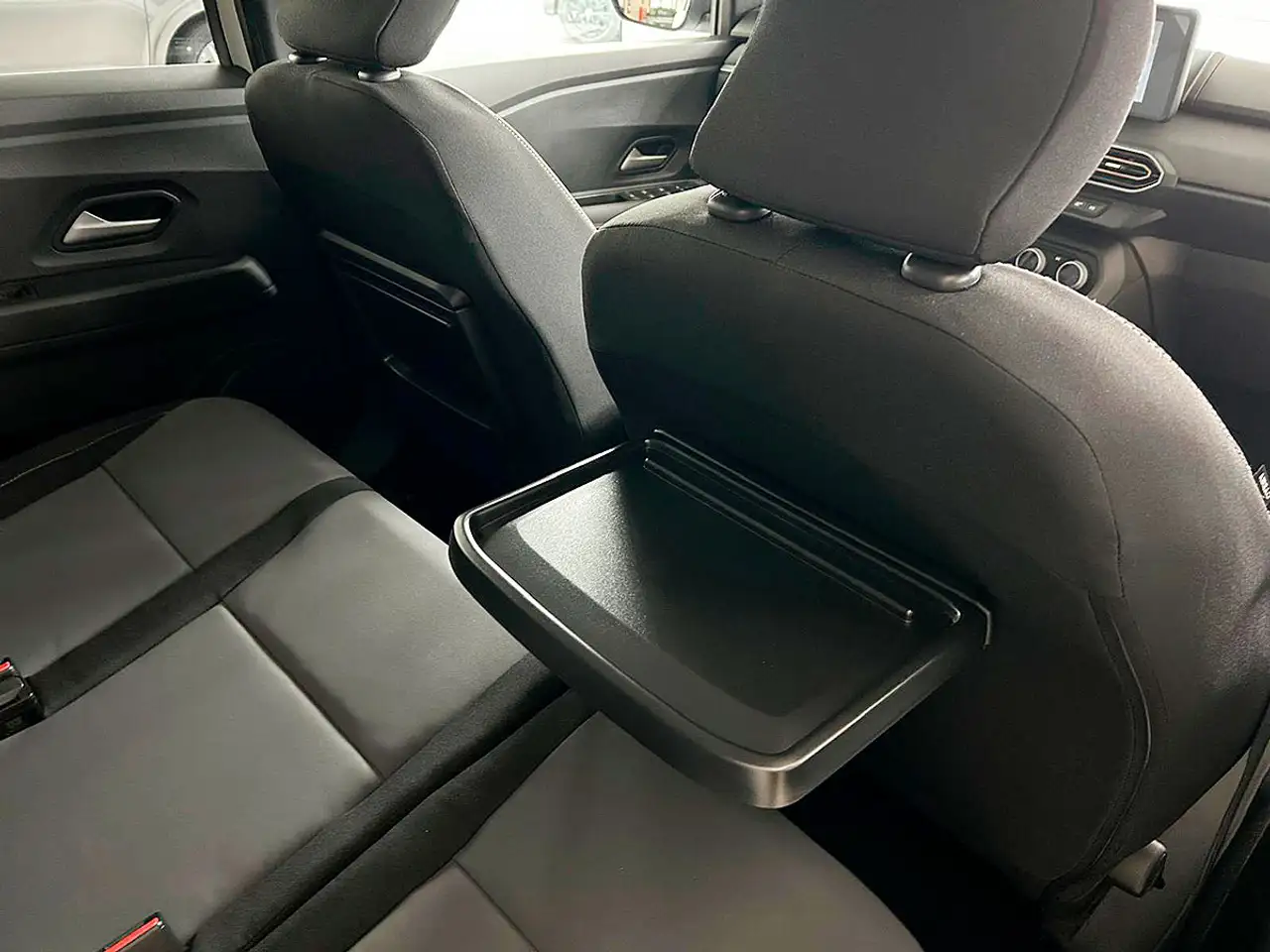 Dacia Jogger 1.0 tce Extreme UP Gpl 100cv 7posti 9