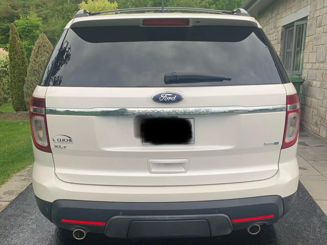 Ford Explorer снимка Ford Explorer
