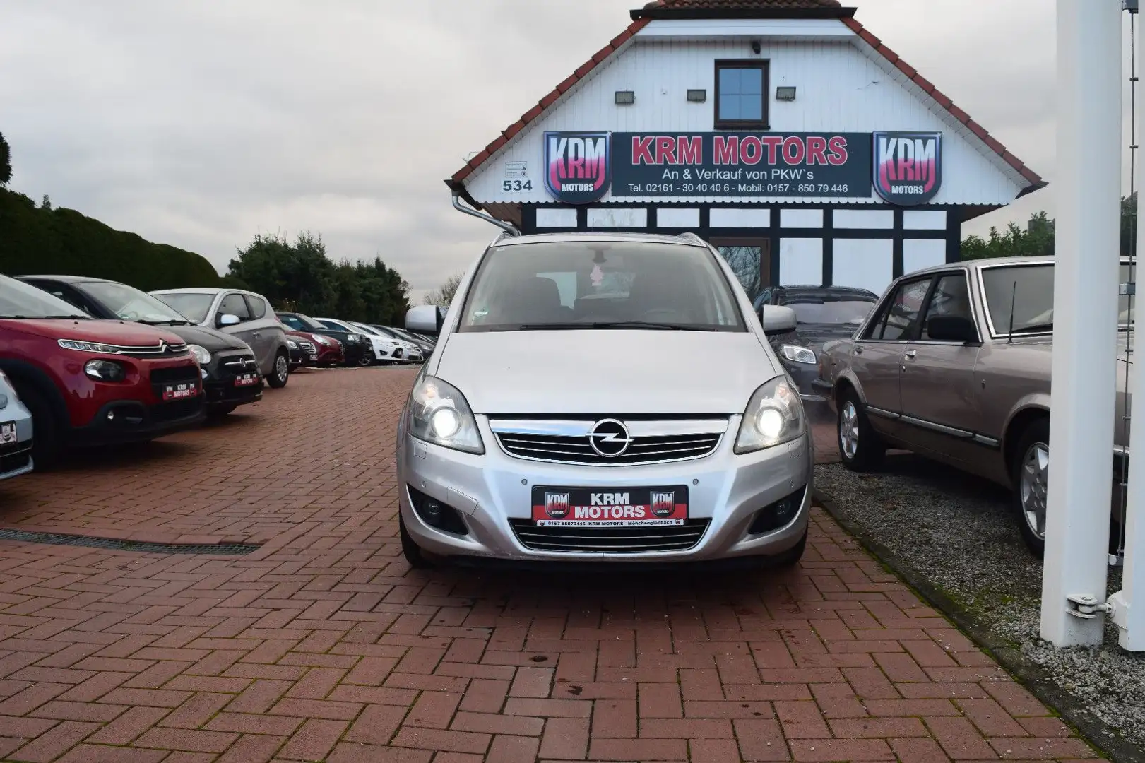Opel Zafira B  7 SITZER, XENON, NAVI, PDC Argent - 1
