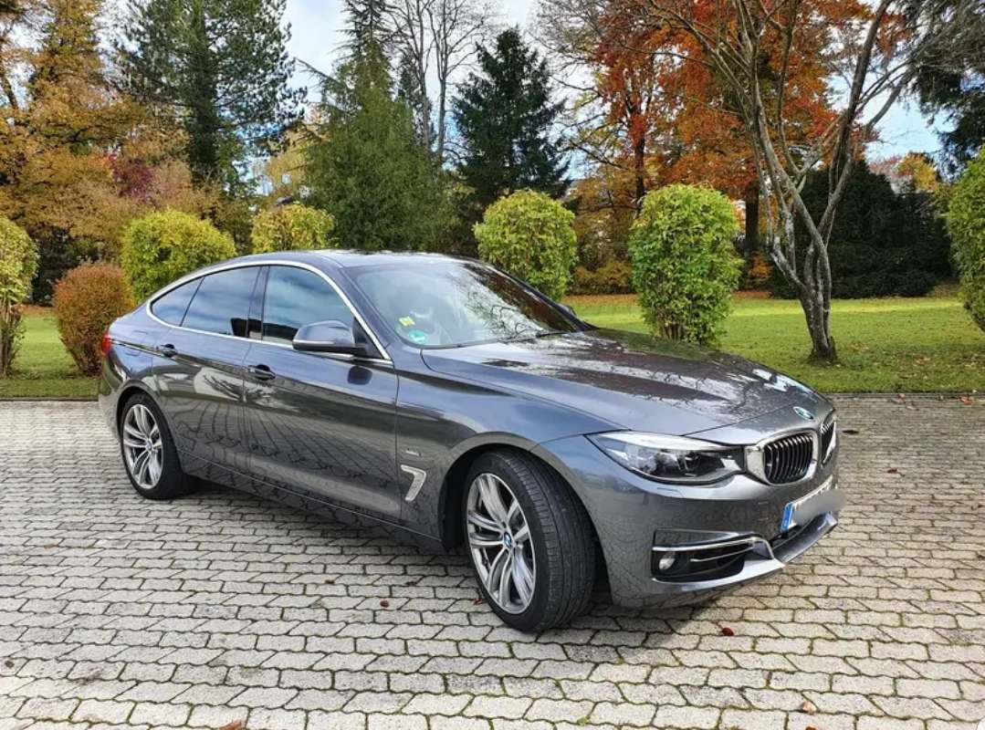 Second hand Bmw 3 Series 320