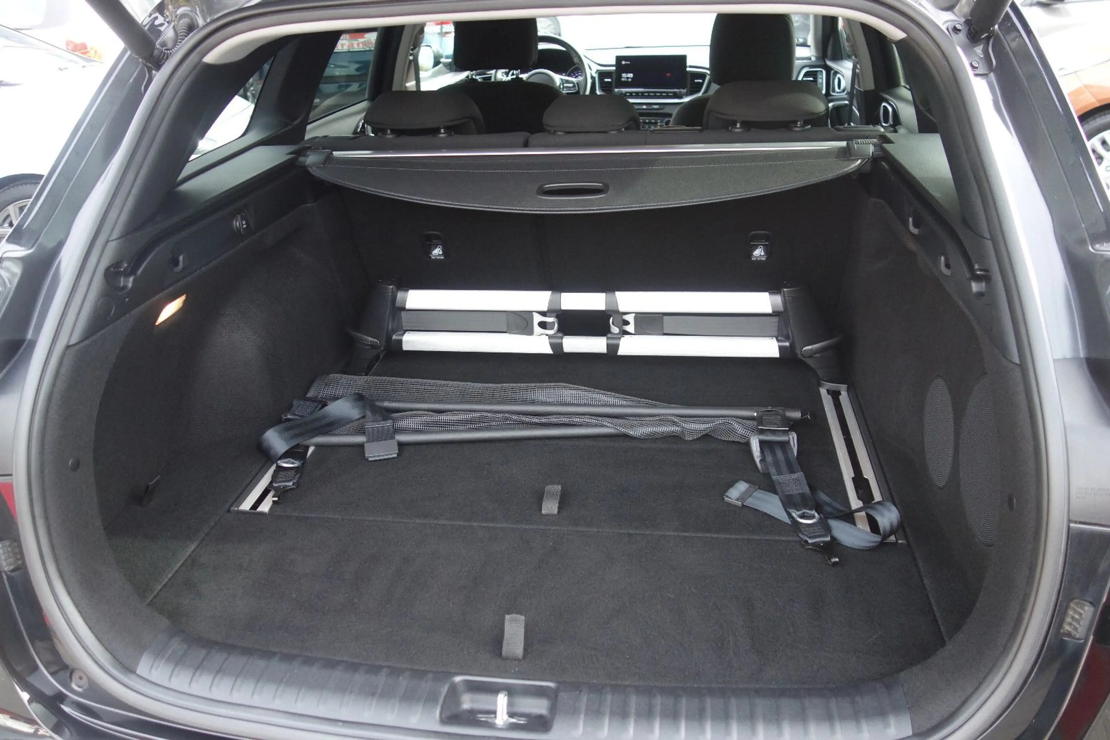 Kia Ceed SW / cee'd SW 1.5 T-GDI Spirit Automatik-LED — photo 9