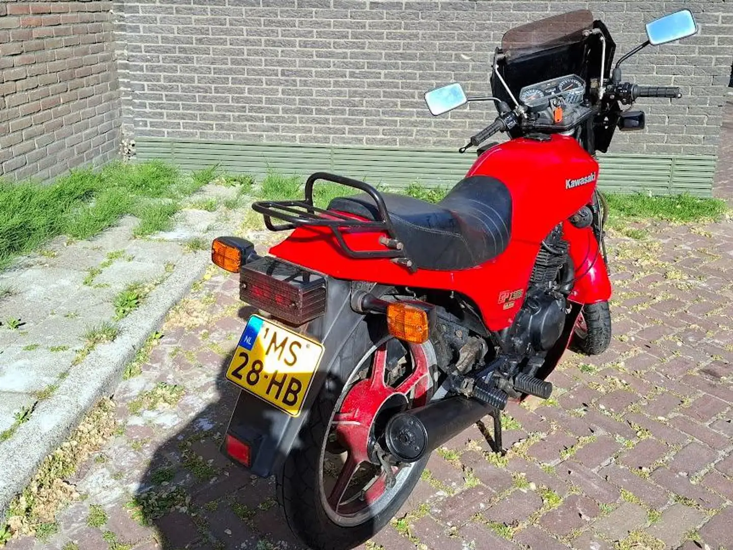 Kawasaki GPZ 305 Červená - 2