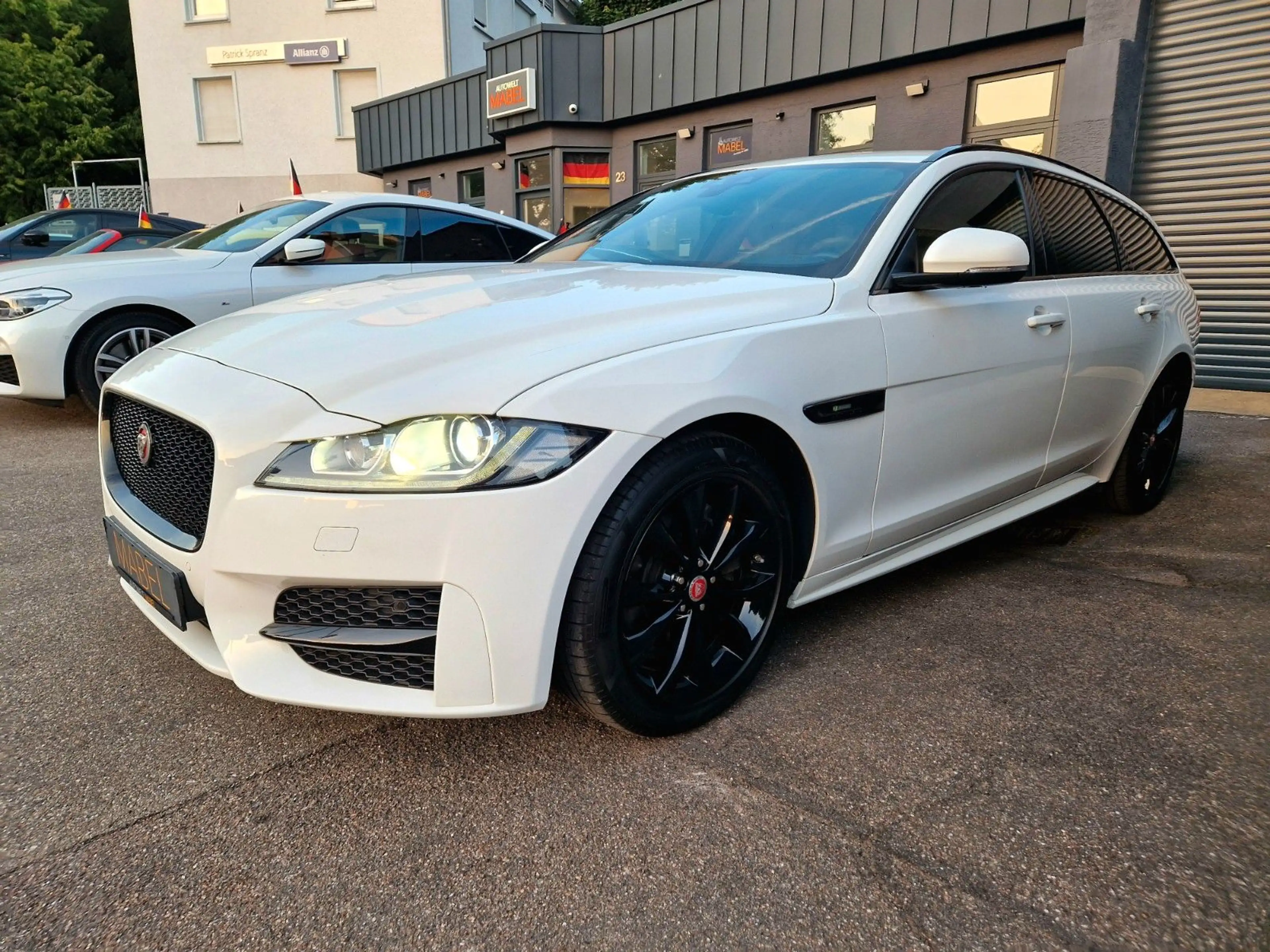Jaguar XF 20d 180PS R-Sport Sportbrake Automatik