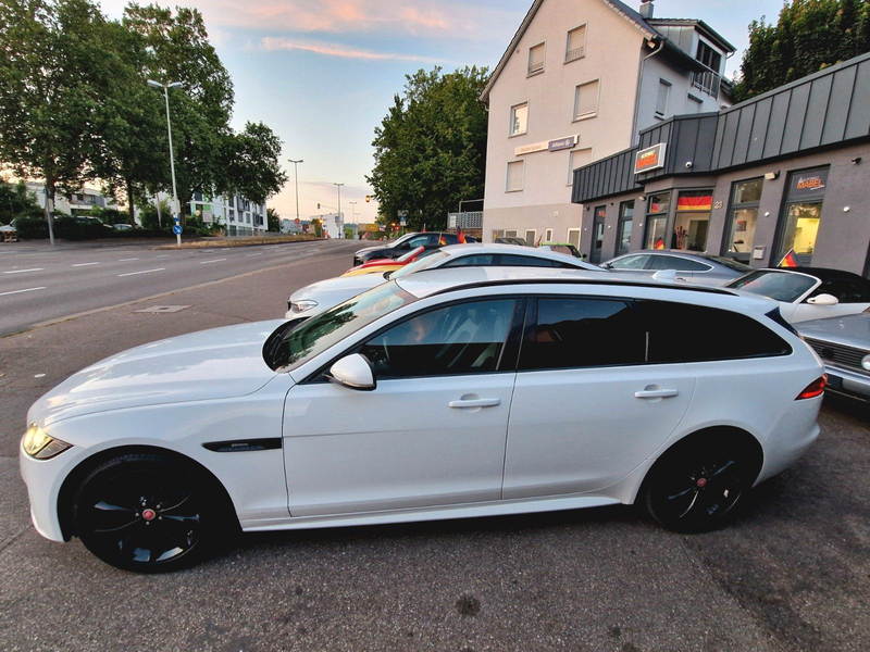 Jaguar XF 20d 180PS R-Sport Sportbrake Automatik — photo 8
