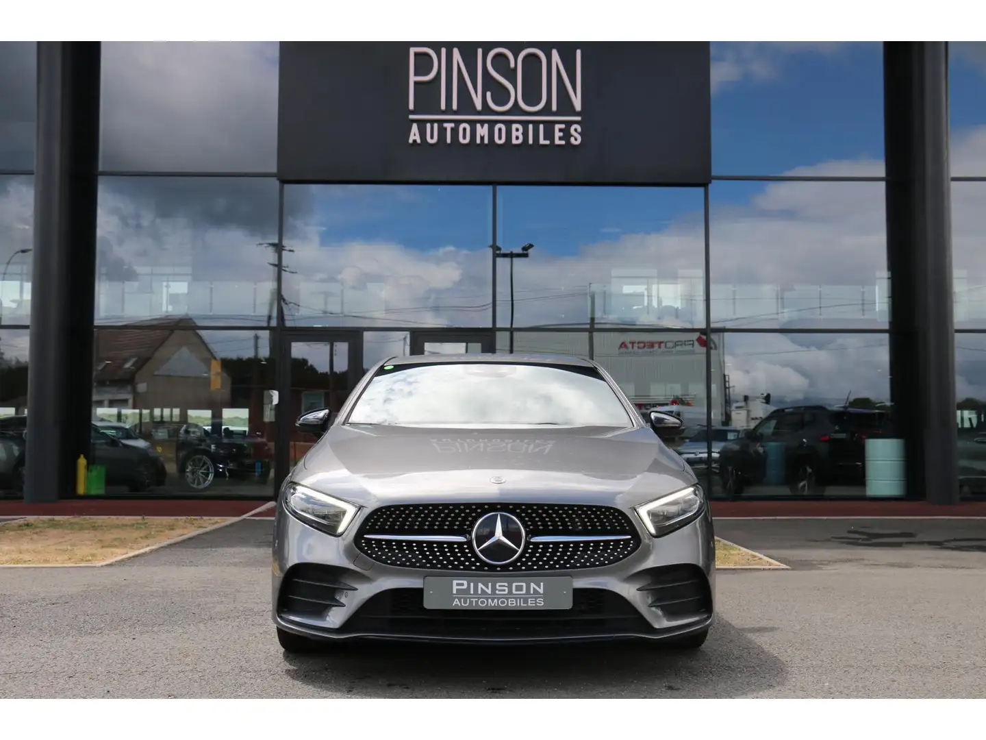Mercedes-Benz CL A 180 - BV 7G-DCT  BERLINE 5P - BM 177 AMG Line PH Gris - 2