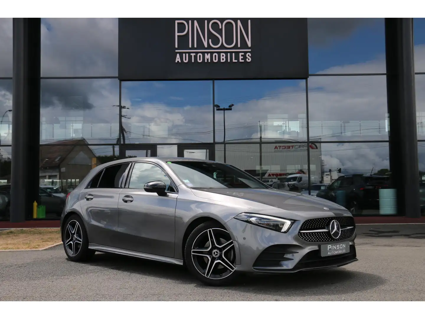 Mercedes-Benz CL A 180 - BV 7G-DCT  BERLINE 5P - BM 177 AMG Line PH Gris - 1