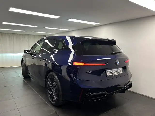 BMW Ix view 11