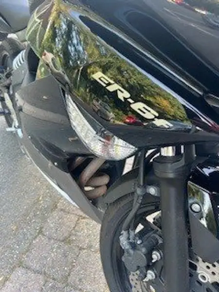 Kawasaki ER - 6 F - foto 7