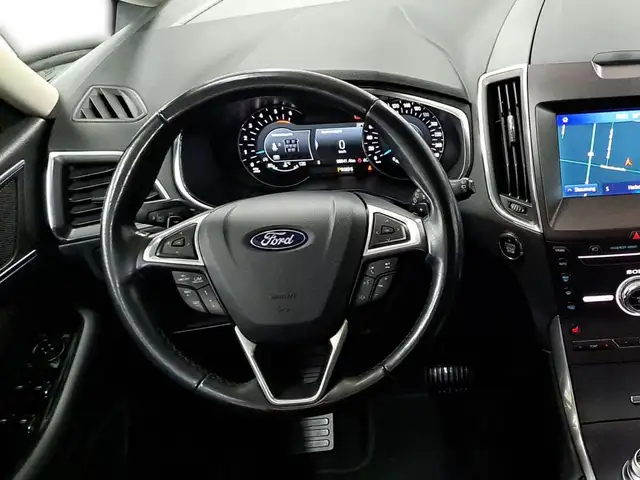 Ford Galaxy view 15