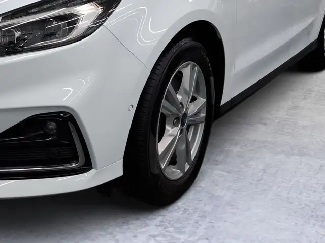 Ford Galaxy view 6