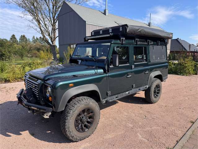 Imagine Land Rover Defender 110 Station Wagon