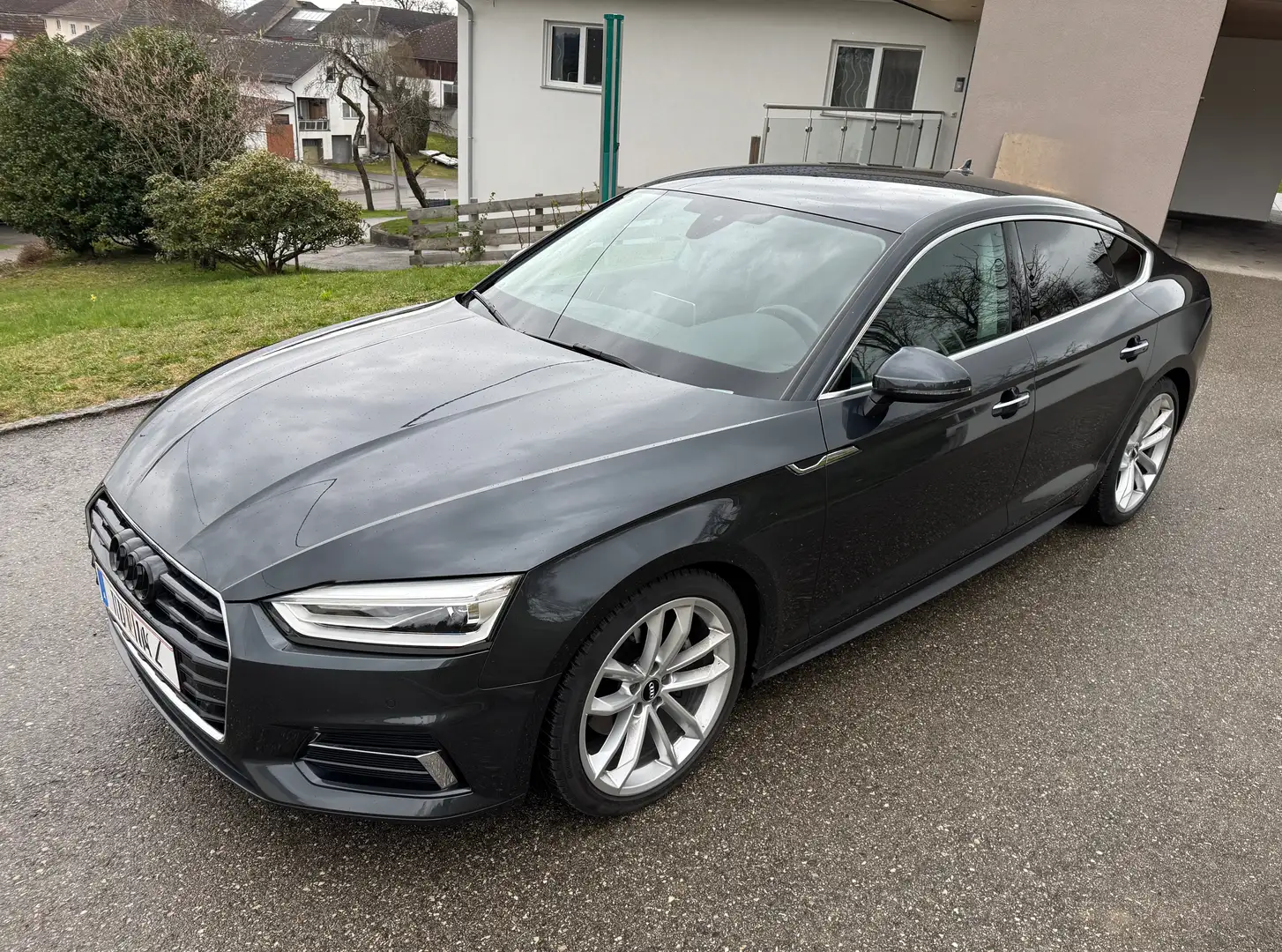 Audi A5 A5 SB 2,0 TDI S-tronic Grau - 1