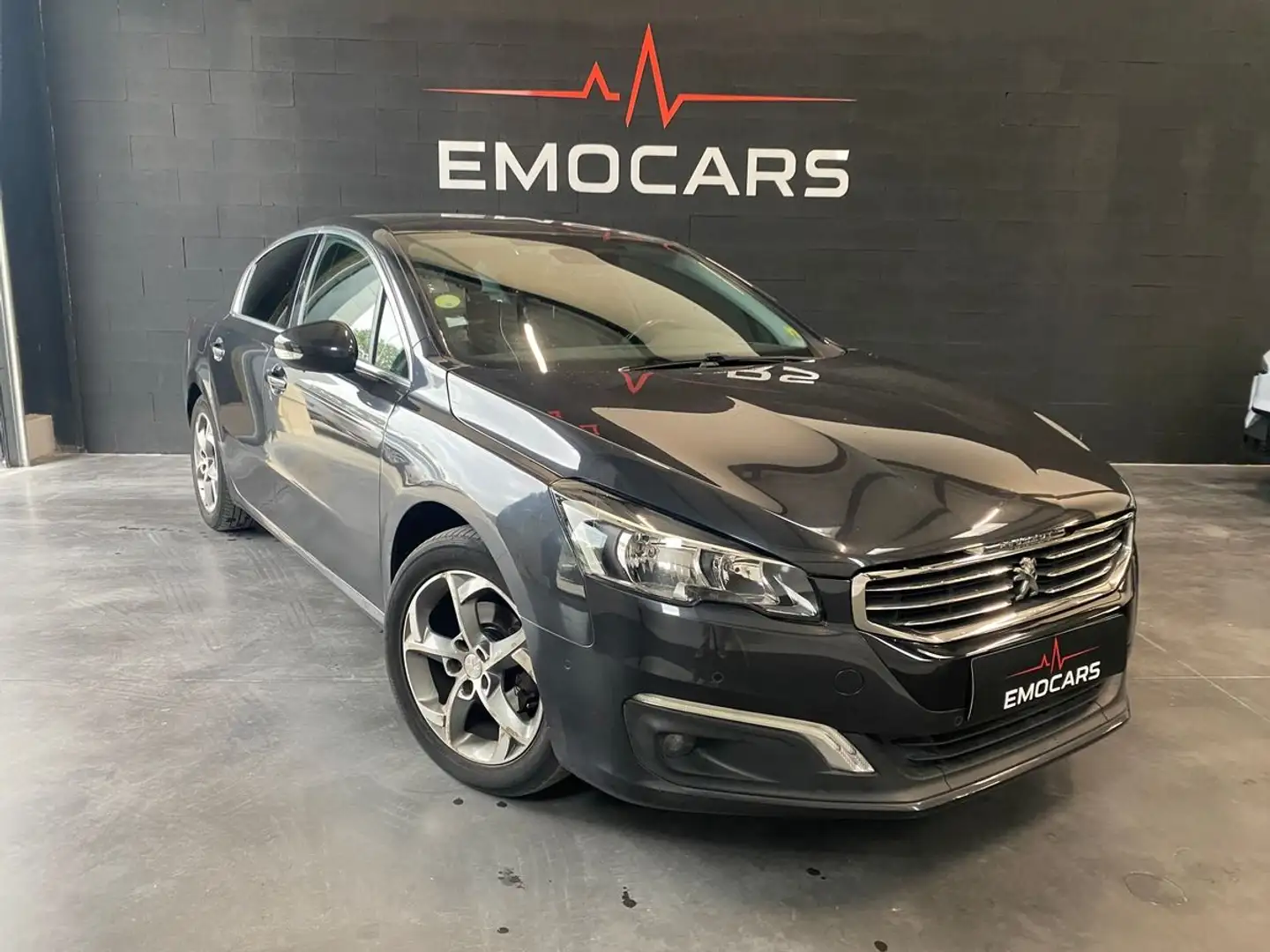 Peugeot 508 1.6 BLUEHDI 120 ALLURE EAT 6 Grau - 1