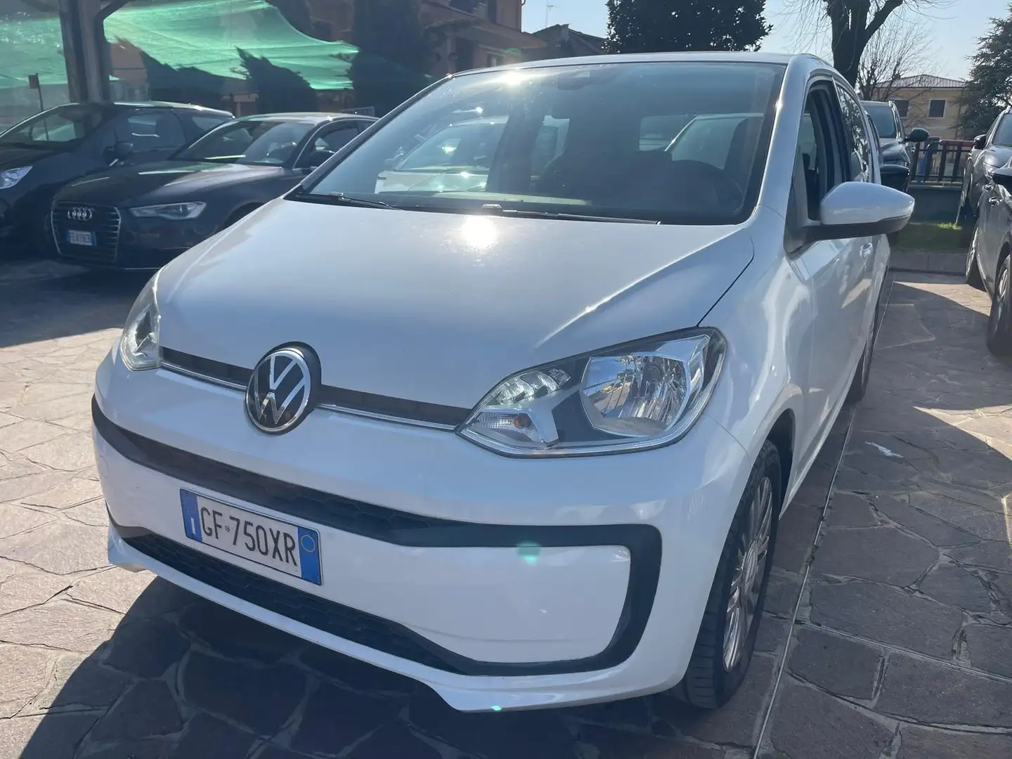 Volkswagen up! up! 5p 1.0 eco Move BENZINA/METANO NEOPATENTATI Blanco - 1