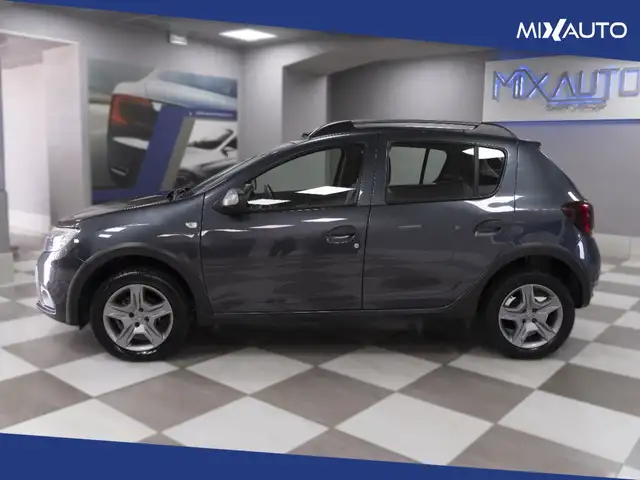 Dacia Sandero view 3