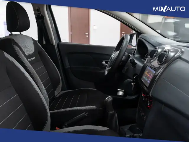 Dacia Sandero view 14