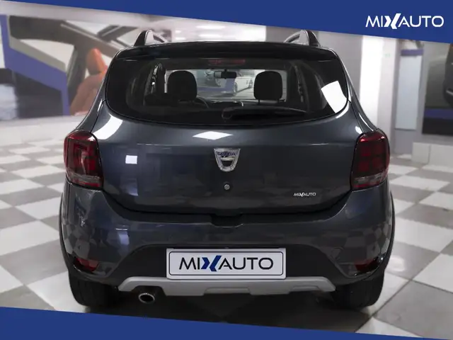 Dacia Sandero view 4