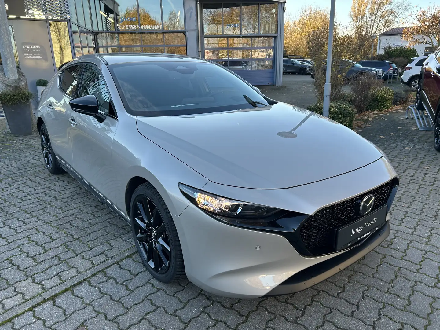 Mazda 3 2.5L G 140ps 6AT FWD Homura Beige - 2