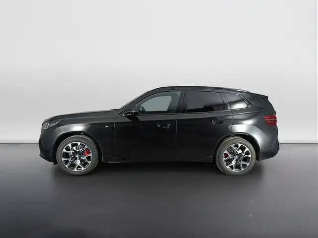 BMW X3 view 6
