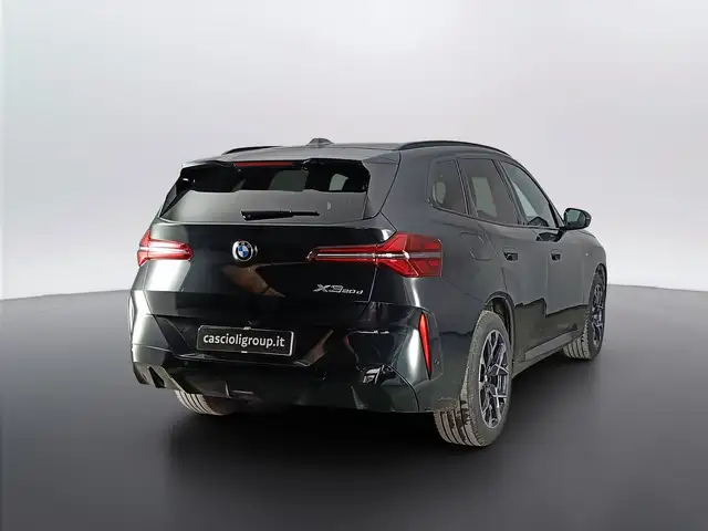 BMW X3 view 4