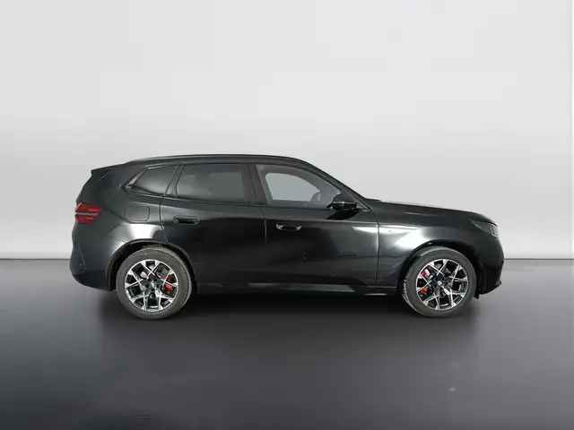 BMW X3 view 3