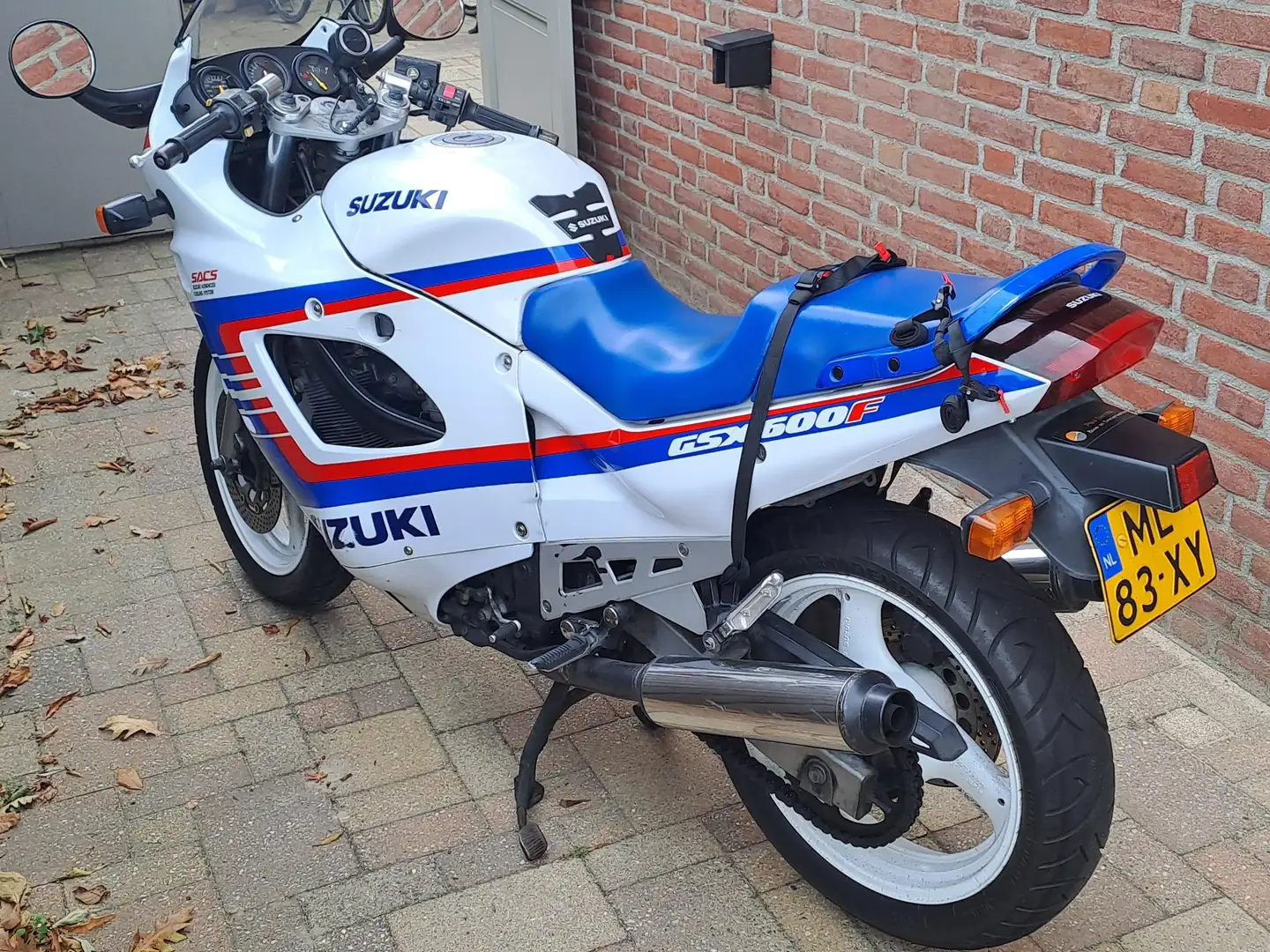 Suzuki GSX 600 Blauw - 2
