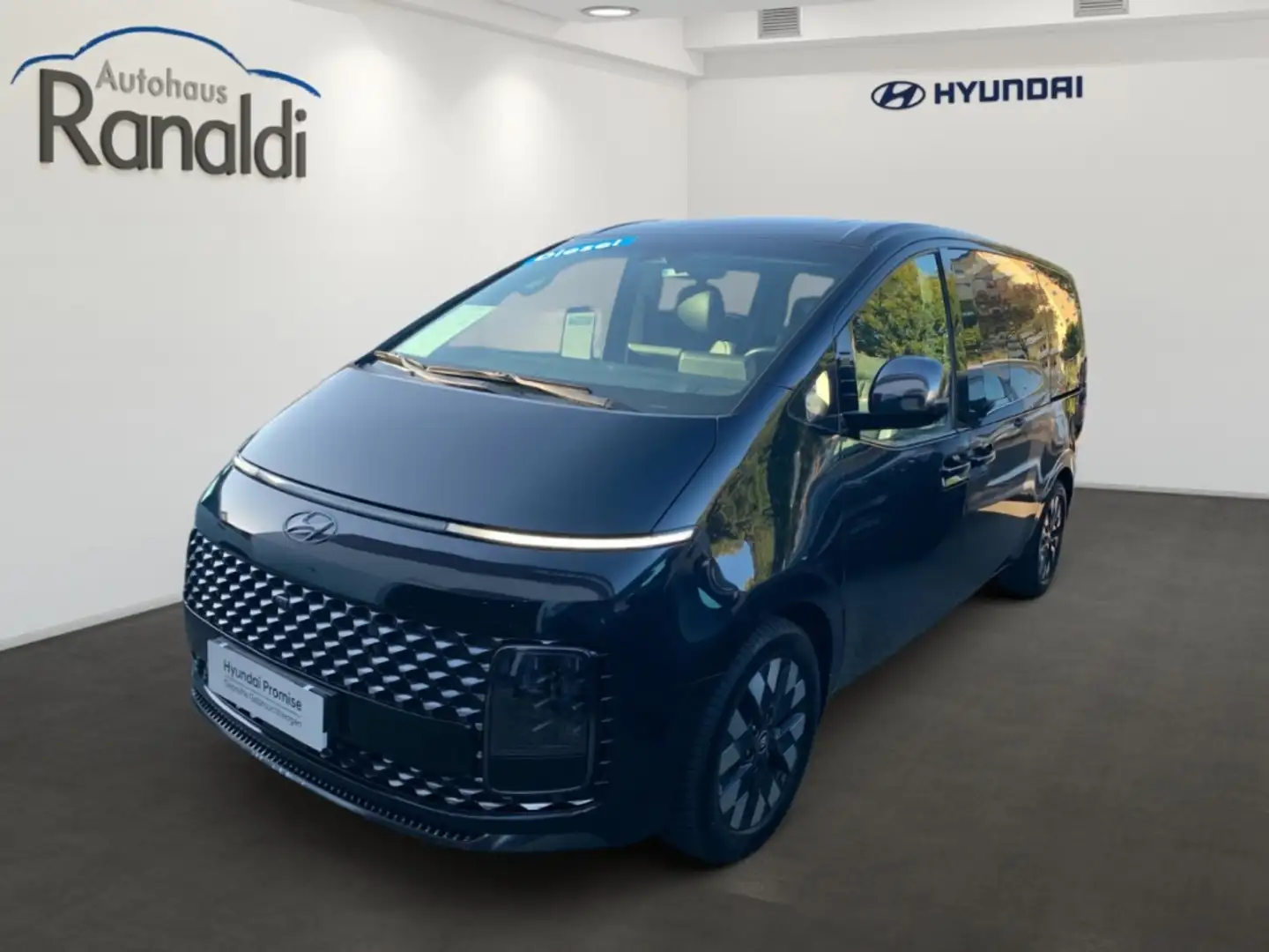 Hyundai STARIA Signature 2WD 2.2 CRDi EU6d 7-Sitzer! Schwarz - 1