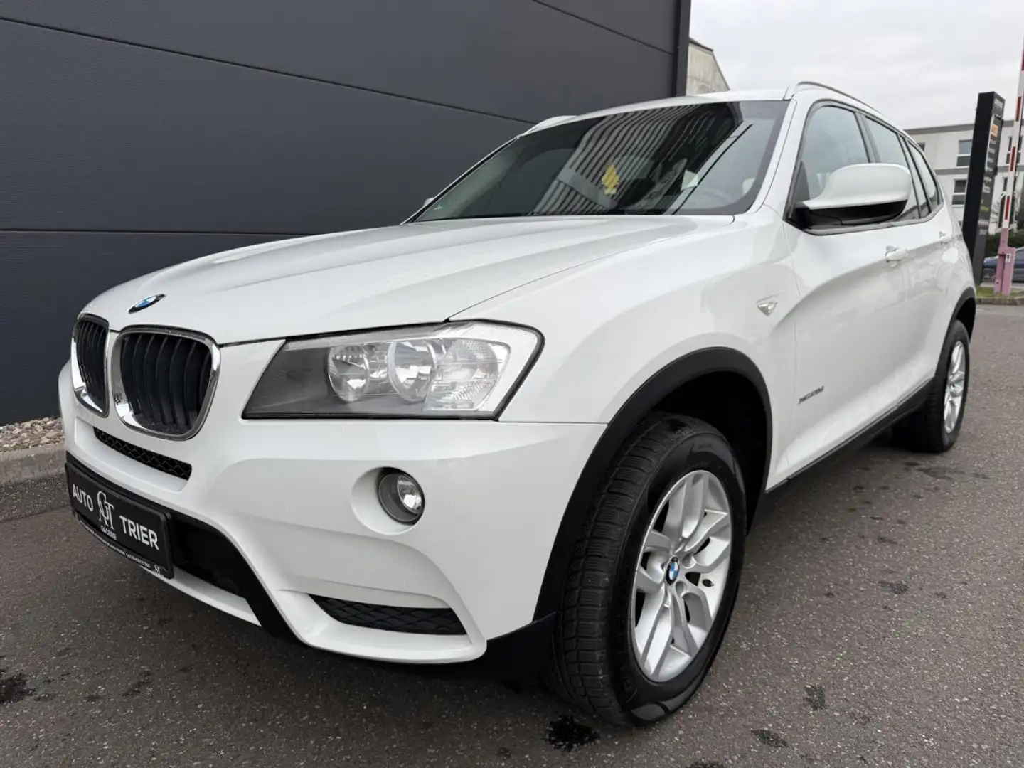BMW X3 xDrive 20 d SHZ MFL AHK ALLRAD START/STOPP ZV Weiß - 2