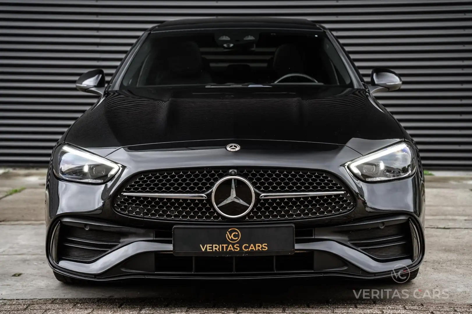 Mercedes-Benz C 200 Launch Edition AMG Line 204PK Pano|360° Camera|Bur Schwarz - 2