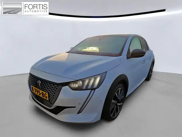 Peugeot e-208 EV GT 350 50 kWh NL-AUTO | PANODAK | GT