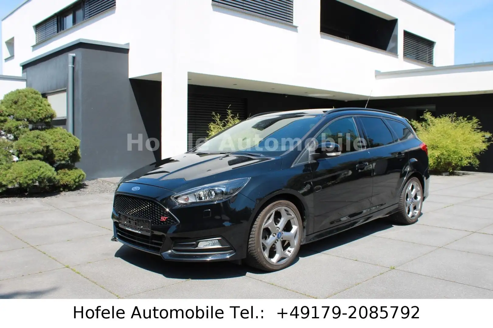 Ford Focus Turnier ST**XENON/AMBIENTE/NAVI/RECARO** Zwart - 1