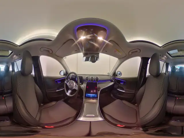 Mercedes-Benz C-Class view 13