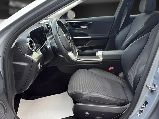Mercedes-Benz C-Class view 15