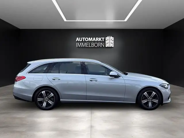 Mercedes-Benz C-Class view 11