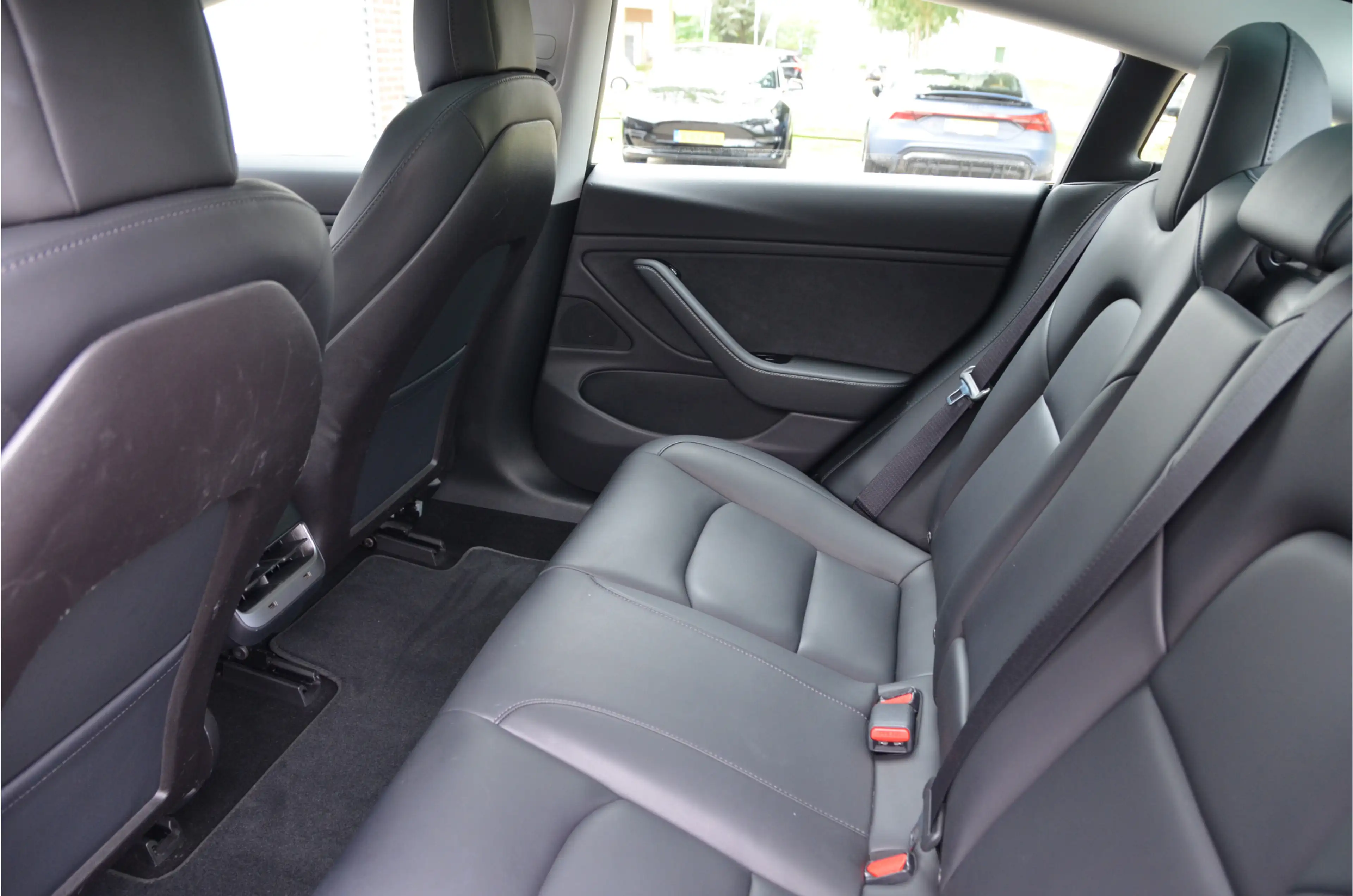 Tesla Model 3 Long Range AWD 75 kWh SOH 84,5%, Trekhaak (1.000kg — photo 12