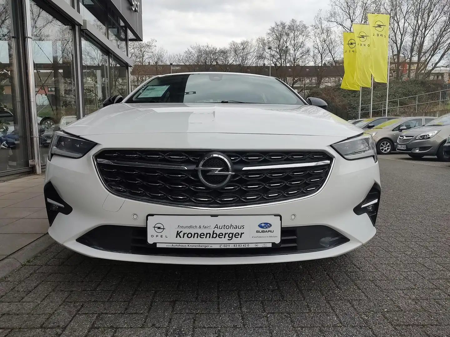 Opel Insignia 2.0 Elegance NAVI Beyaz - 2