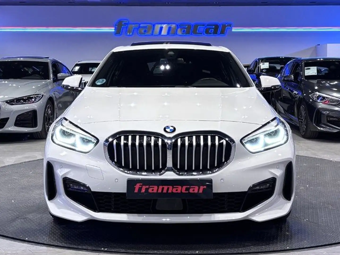 BMW 118 118dA Business Blanco - 2