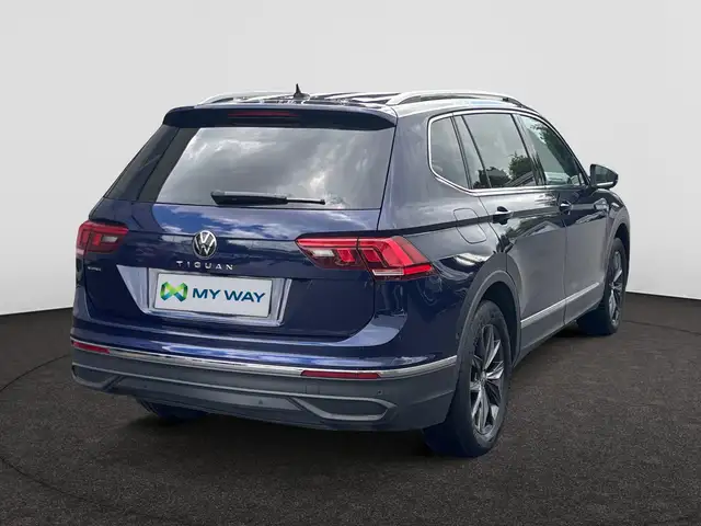 Volkswagen Tiguan Allspace view 5
