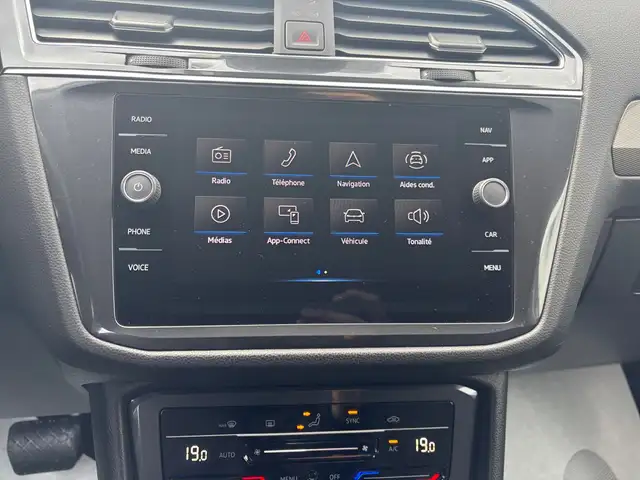 Volkswagen Tiguan Allspace view 11