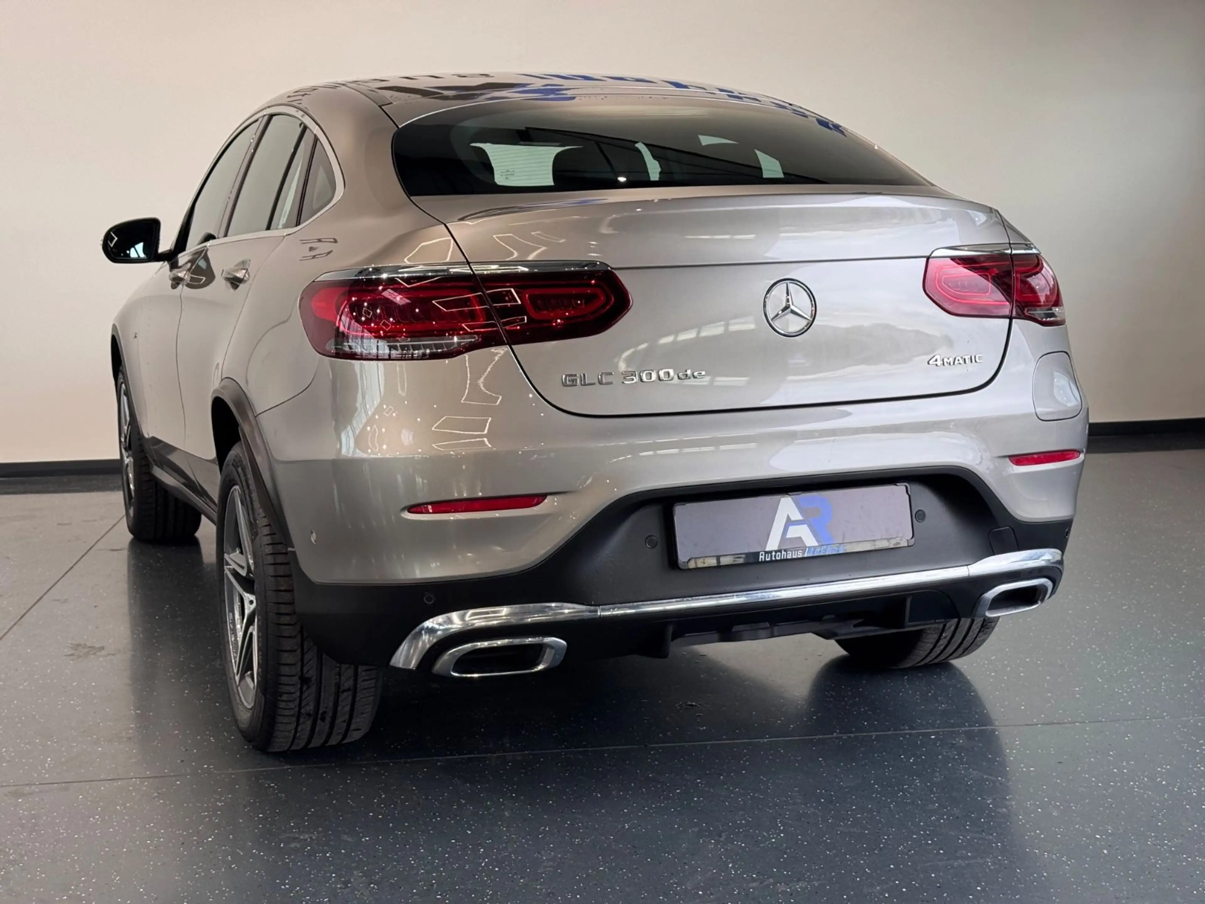 Mercedes-Benz GLC 300 GLC300de 4Matic AMG*LED*MULTIBEAM*SHZ*AMBIENTE* — photo 12