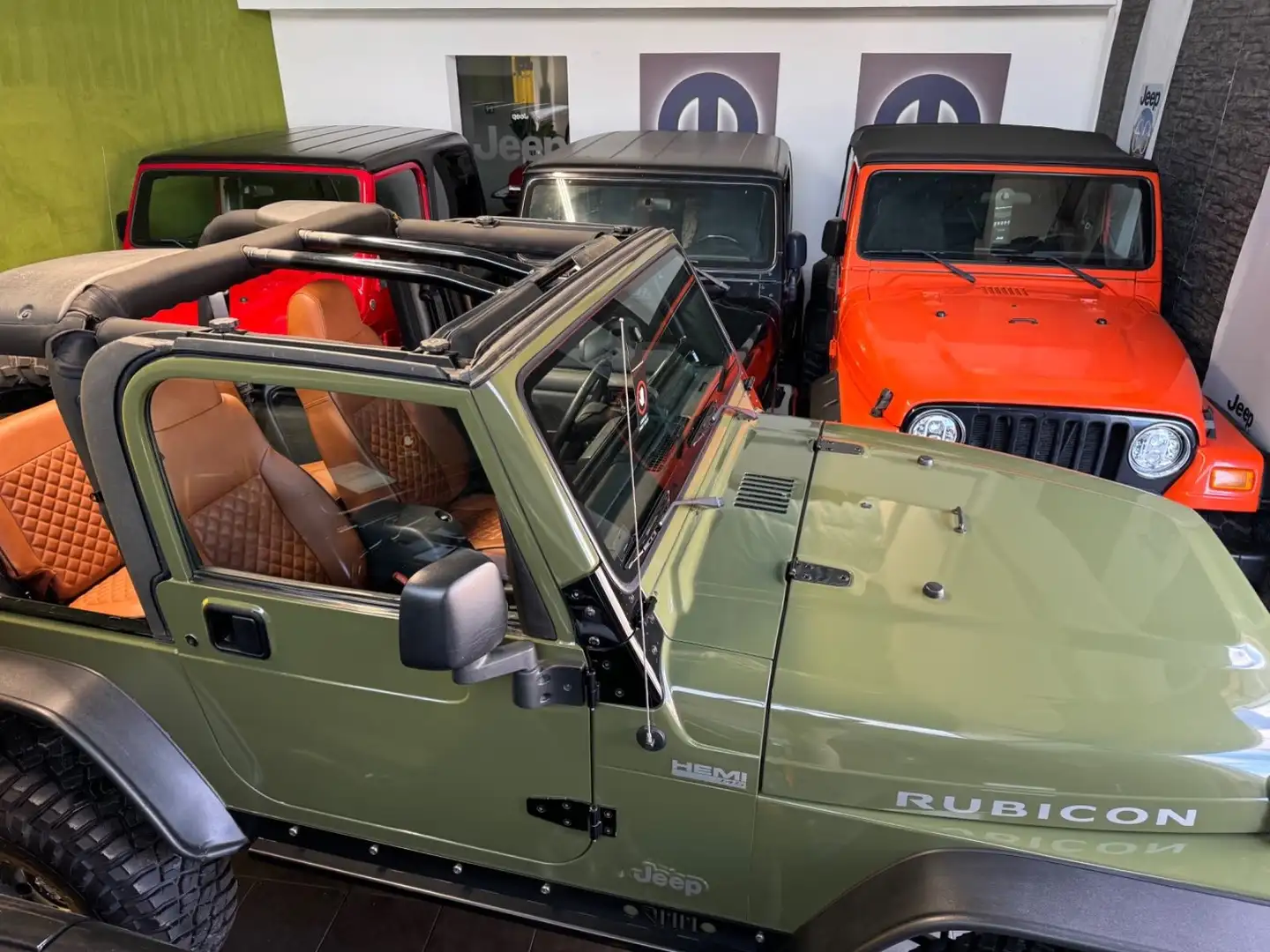 Jeep Wrangler TJ V8 HEMI 5.7 Automatik 5.Gang ,Euro4 ,29.999 km Negru - 2